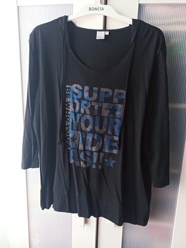 Schwarzes shirt mit - schwarzes,